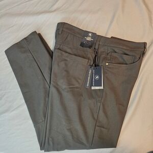 Hart Schaffner Marx 42x32 Tech Pants Granite Gray Straight Fit NWT L834
